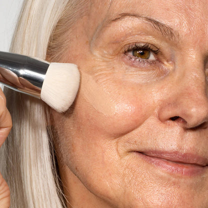 Luxlue- Color Changing Foundation